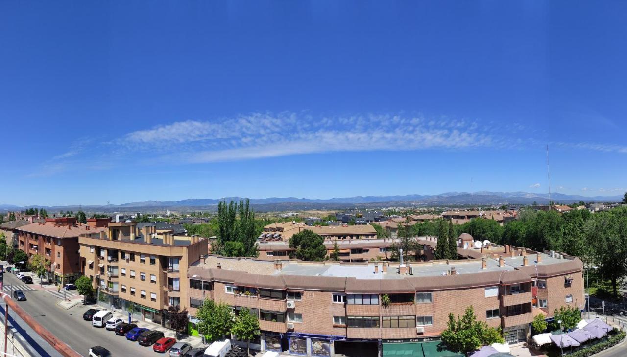 מחאדהונדה Hostal Dona Isabel מראה חיצוני תמונה