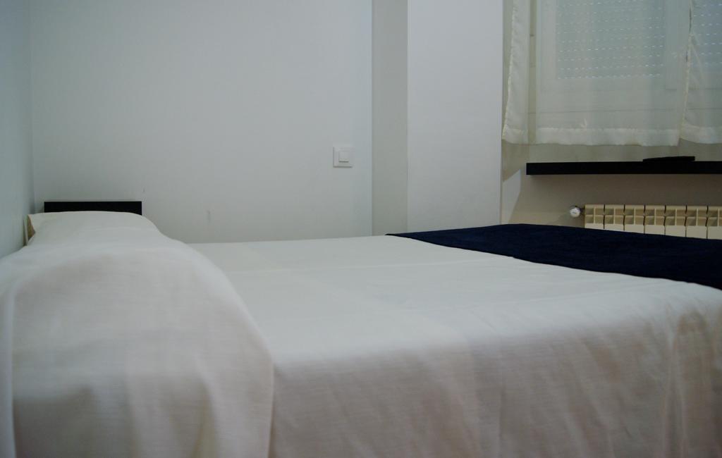 מחאדהונדה Hostal Dona Isabel מראה חיצוני תמונה